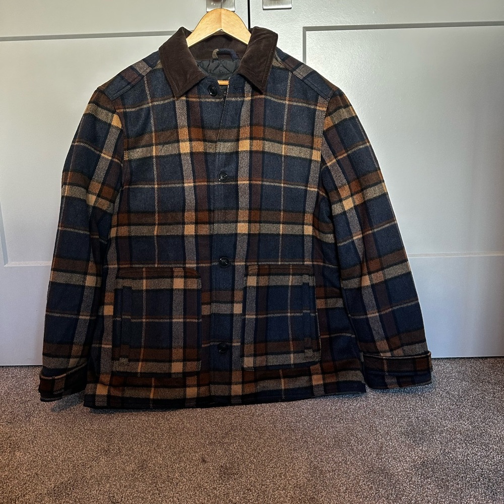 Men’s new Banana Republic plaid coat with corduroy collar